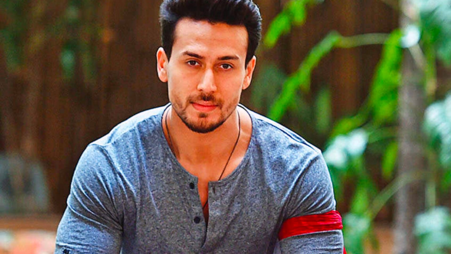 Tiger Shroff Escapes Unhurt After Gunmen Open Fire in Mumbai