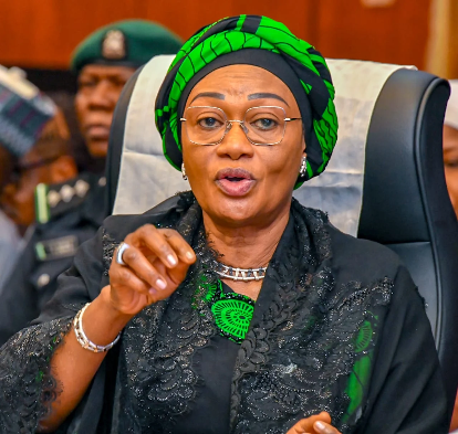Remi Tinubu Says Nigerians Who Don’t See Progress Need ‘Tinubu Eyeglasses’