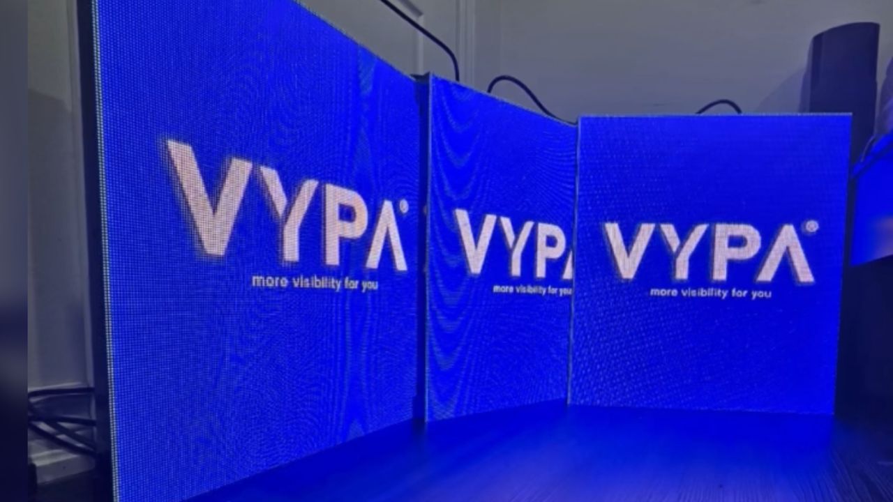 VYPA powered screens