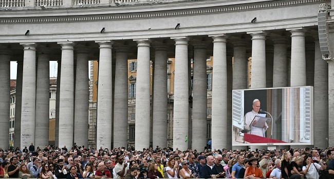 POPE LEO XIV RESUMES PUBLIC APPEARANCE AFTER LUNG CANCER SURGERY